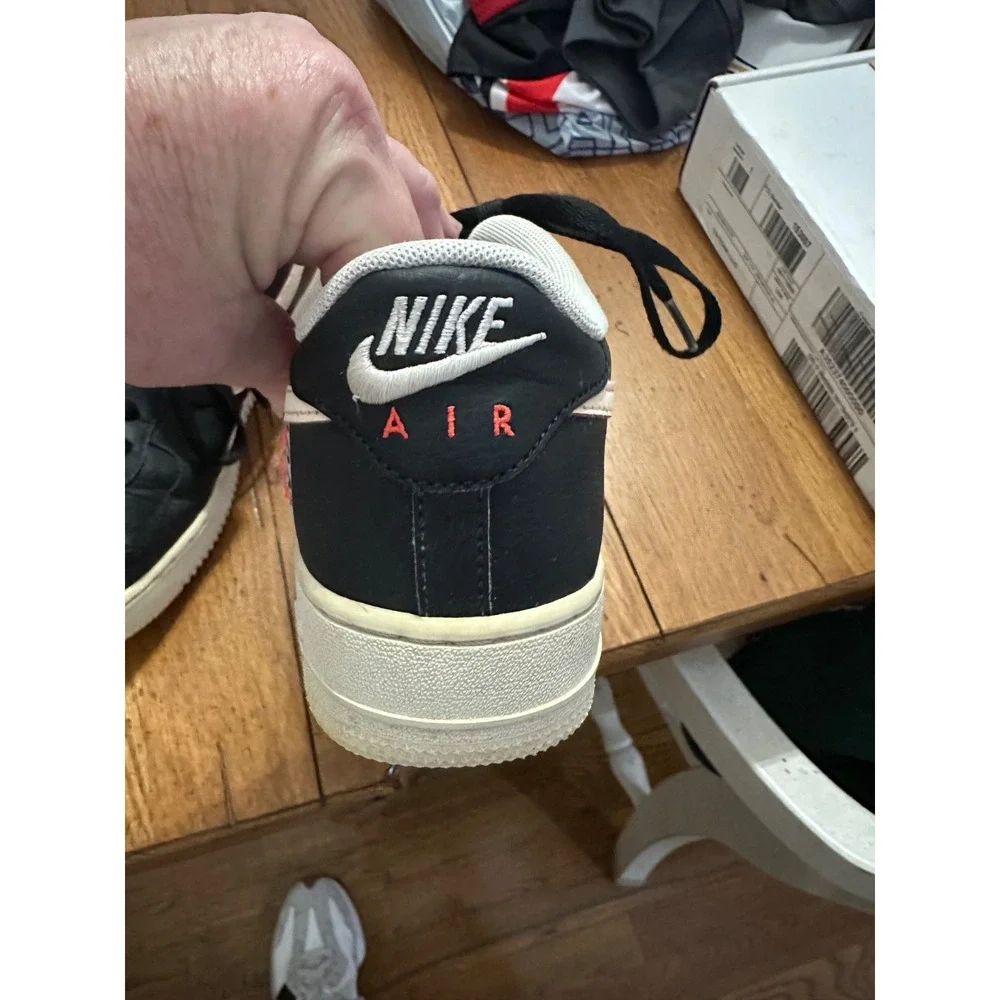 Size 7 (GS) - Nike Air Force 1 LV8 1 Low Worldwide Pack - Black‎ Crimson